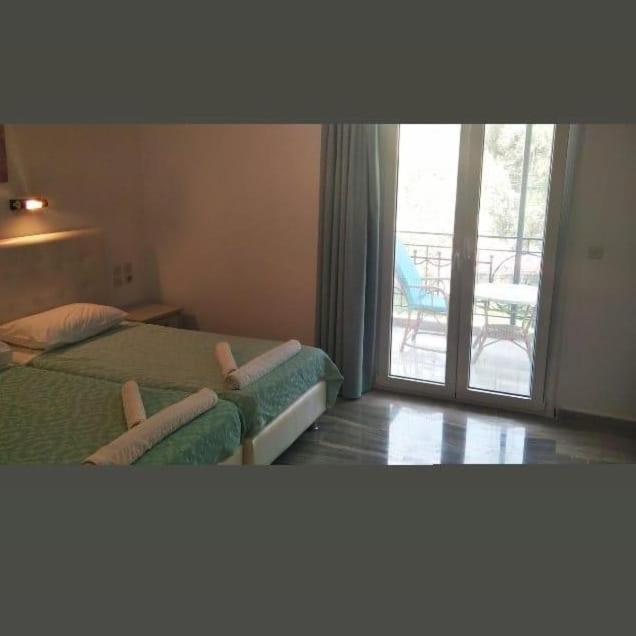 Oasis Hotel Parga Exterior photo