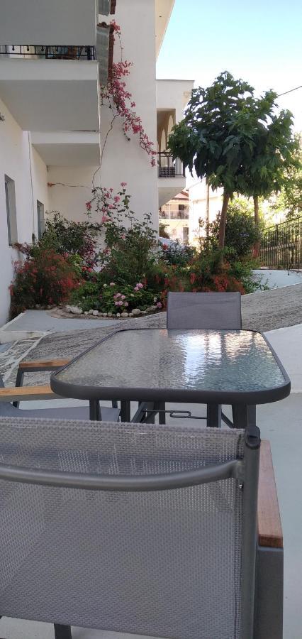 Oasis Hotel Parga Exterior photo