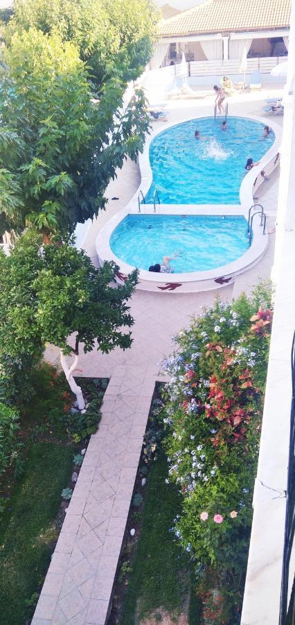 Oasis Hotel Parga Exterior photo